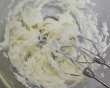 Foto del paso 5 de la receta: Vasitos de fresas con crema de queso