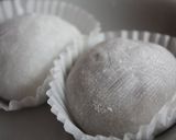 A picture of step 13 of Plump Matcha Daifuku.