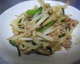 A picture of step 7 of Ground Meat, Garlic Chives & Bean Sprouts - Spicy Chinese Stir-Fry.