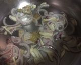 A picture of step 2 of Salmon & Kang Kong in Tamarind Broth : Filipino Fish Sinigang > Savoury Sour Soup vs Tom Yum.