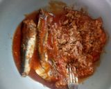 A picture of step 1 of Pescadillas de Sardina (Fried Sardine Quesadillas).