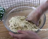 Foto langkah ke 3 dari resep 51. KUE KERING 3 BAHAN.