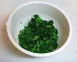 A picture of step 4 of Tri-colour Soboro Rice Bowl with Chicken Soboro.