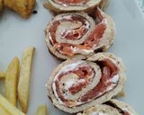 Foto del paso 1 de la receta: Rollitos de tortilla, queso y salmón ahumado