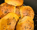 A picture of step 2 of Palak Corn Burger/Whole wheat homemade buns.