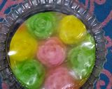 Foto langkah ke 3 dari resep Puding bunga ceria.