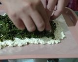 Foto langkah ke 4 dari resep Rolade daun singkong dan tahu.