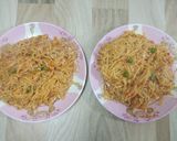 A picture of step 3 of Yippee noodles.