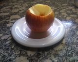 Foto del paso 1 de la receta: Manzanas al horno con corazón de merengue bañadas en jalea