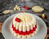Foto langkah ke 5 dari resep Puding Keju Stroberi.