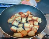 Foto del passaggio 7 della ricetta Vellutata di patate viola con salsa allo yogurt e guanciale croccante