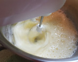 Foto del paso 1 de la receta: Bollo de ciruelas y chocolate