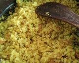 A picture of step 5 of Aaloo poha.