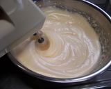 A picture of step 5 of Milky Cream Swiss Rolls.
