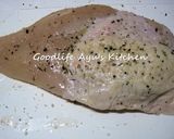 A picture of step 3 of Tender Sauteed Chicken with Onion Sauce.