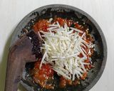 Foto langkah ke 5 dari resep Ikan Peda Goreng Sambal Mangga.