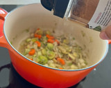 Foto del paso 3 de la receta: Solomillo de cerdo en salsa de calabaza y tomate