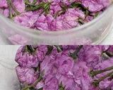A picture of step 5 of Salt-Preserved Sakura Blossoms.