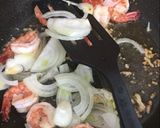 Foto langkah ke 2 dari resep Udang Goreng Mentega!.