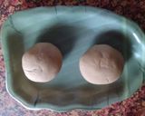 A picture of step 1 of Paneer Egg wrap with veggies.