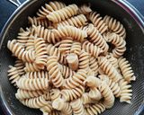Teljeskiőrlésű káposztás tészta recept fázis 1 fotója