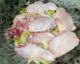 Foto langkah ke 2 dari resep Ayam Mentega Yummy.