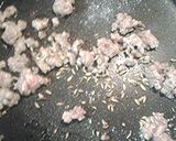 A picture of step 1 of Spicy tomato sausage soup.
