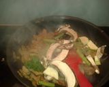 A picture of step 2 of Low fat lamb stir fry.