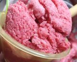 A picture of step 5 of Strawberry Spumone.