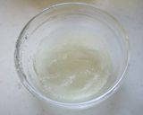 A picture of step 1 of Melon Mousse.