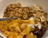 Foto del paso 4 de la receta: Desayuno: Granola con yoghurt y frutas🤩