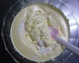 A picture of step 2 of Fluffy Basic Sponge Cake.