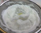 A picture of step 8 of Oil-free Green Tea Chiffon Cake.