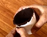 A picture of step 3 of Chocolate Pot with Cake Filling.