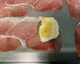 Une image de l'étape 4 de Ballotins de figues au miel, chèvre et jambon cru.