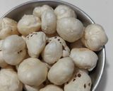 होली स्पेशल हेल्दी मखाना दही बड़ा रेसिपी चरण 1 फोटो