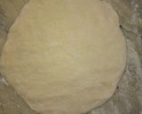 A picture of step 3 of Vegetable pizza without pizza base and without microwave.
