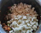मटार बटाटा भाजी (Matar Batata Bhaji Recipe In Marathi) रेसिपी स्टेप 3 फोटो 