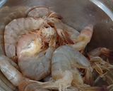 Foto langkah ke 1 dari resep Salad udang rebus.