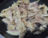 Foto del paso 2 de la receta: Wrap🌮de lechuga🥙de pollo, jamón🌯y cebolla caramelizada🥬🧅🍗🥓🍯🥙