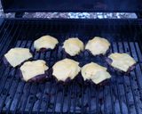 A picture of step 6 of Flavor Blast Cheese Burgers.