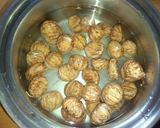 A picture of step 1 of Chestnuts Simmered in their Inner Skins without Baking Soda.