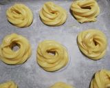Foto del passaggio 2 della ricetta Zeppole di San Giuseppe