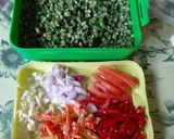 Foto langkah ke 1 dari resep Menu Sarapan Diet: Tumis Kacang Panjang Kecap Ikan.