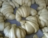Foto del paso 5 de la receta: Medialunas sin manteca fáciles!