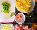 Foto del paso 1 de la receta: Guiso de patatas con costillas