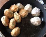 Foto del paso 3 de la receta: Albóndigas de pollo rellenas de queso en salsa de chipotle