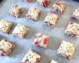 A picture of step 6 of Whole Wheat Scones with Cranberries and Black Tea.