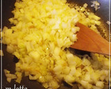 A picture of step 2 of Dry Curry.