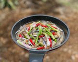 Hình bước làm 2 của món Cá Cơm Kho